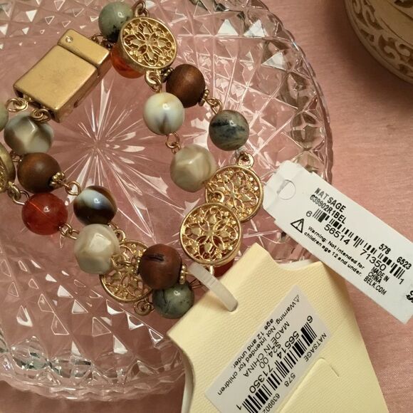 NWT New Directions Brand Goldtone Charm and Bead Bracelet - Picture 4 of 6